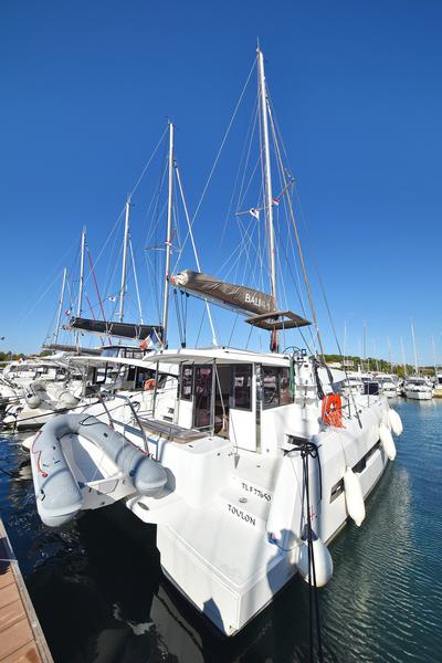 Book yachts online - catamaran - Bali 4.1 - Alinator III - rent