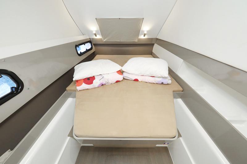 Book yachts online - catamaran - Bali 4.1 - Alinator III - rent