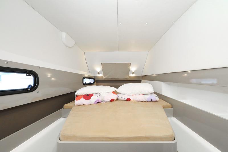 Book yachts online - catamaran - Bali 4.1 - Alinator III - rent