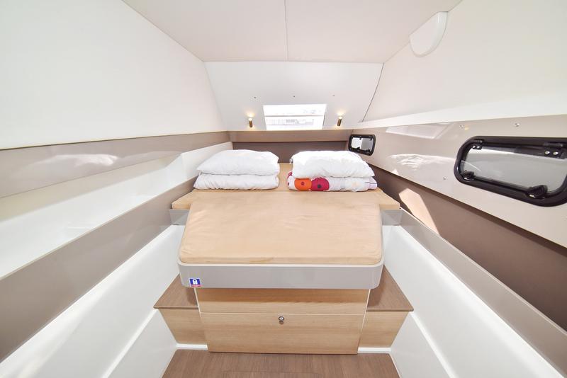 Book yachts online - catamaran - Bali 4.1 - Alinator III - rent