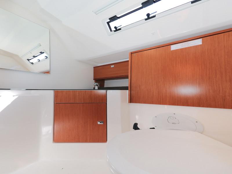 Book yachts online - sailboat - Bavaria Cruiser 46 - Jameson II - rent
