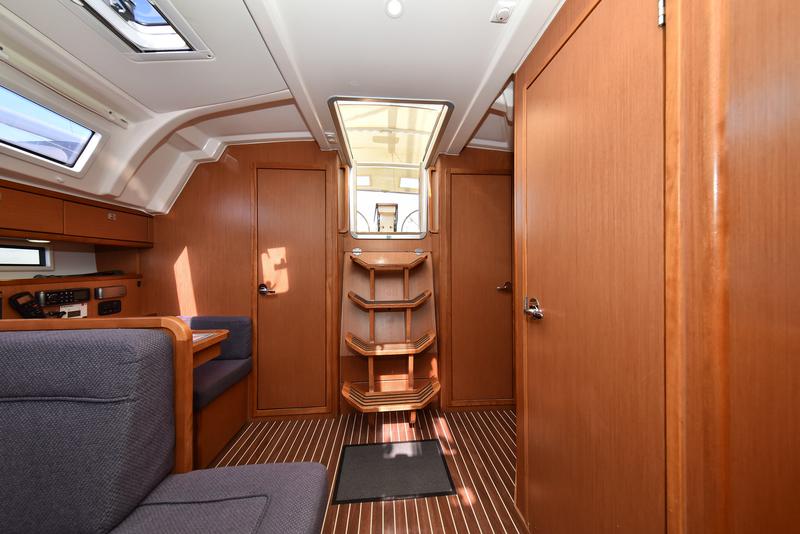 Book yachts online - sailboat - Bavaria Cruiser 41 - CHILL BILL - rent