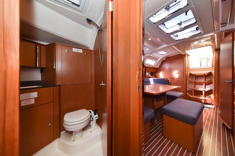 Book yachts online - sailboat - Bavaria Cruiser 41 - CHILL BILL - rent