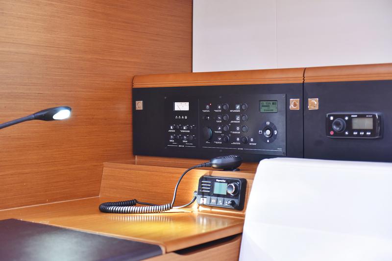 Book yachts online - sailboat - Sun Odyssey 519 - Bora - rent