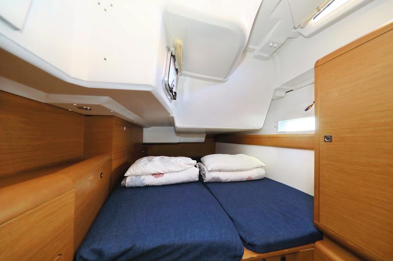 Book yachts online - sailboat - Sun Odyssey 519 - Bora - rent