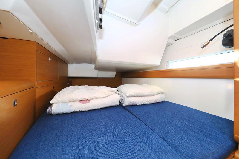Book yachts online - sailboat - Sun Odyssey 519 - Bora - rent