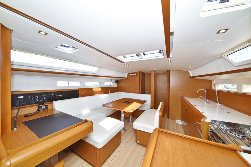 Book yachts online - sailboat - Sun Odyssey 519 - Bora - rent
