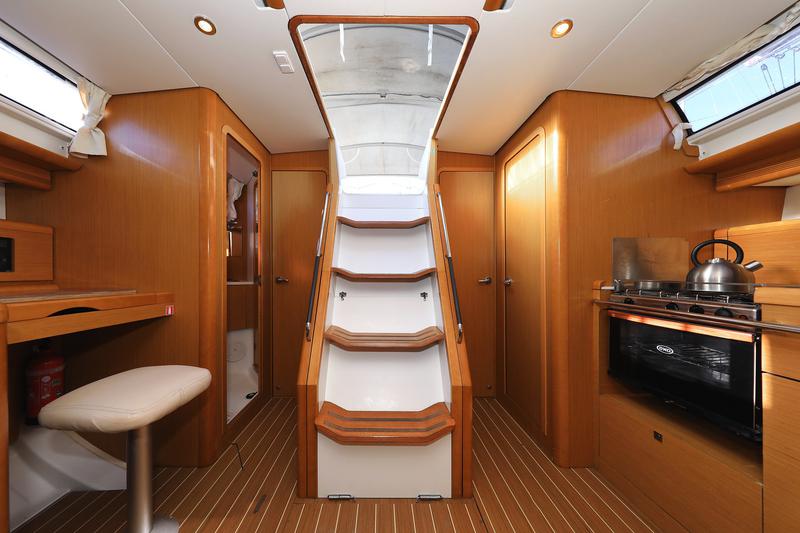 Book yachts online - sailboat - Sun Odyssey 44 i - Sveamare - rent