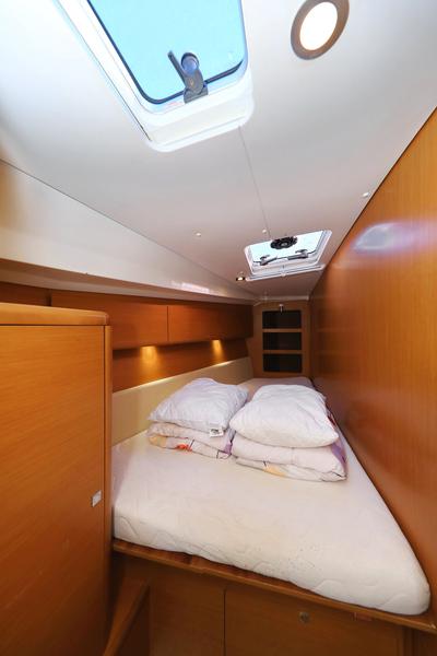 Book yachts online - sailboat - Sun Odyssey 44 i - Sveamare - rent