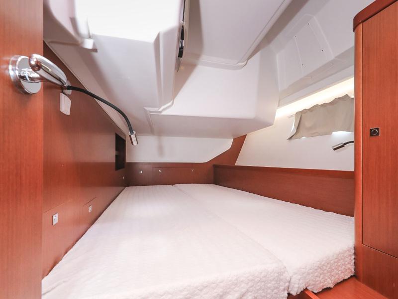 Book yachts online - sailboat - Oceanis 45 - Lighea - rent