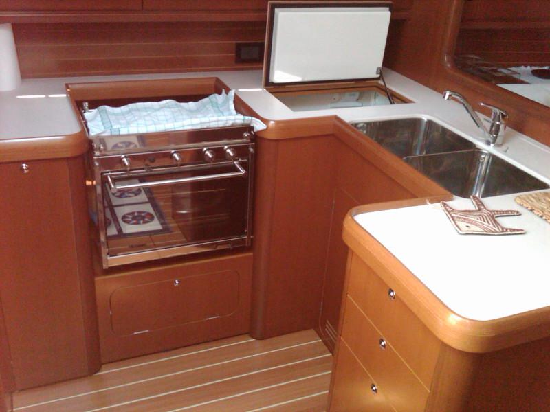 Book yachts online - sailboat - Grand Soleil 45-8 - Aida 2 - rent