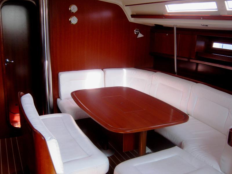 Book yachts online - sailboat - Dufour 455 Grand Large - Azzurra - rent