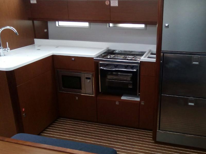 Book yachts online - sailboat - Bavaria Cruiser 46 Style - Elisa - rent