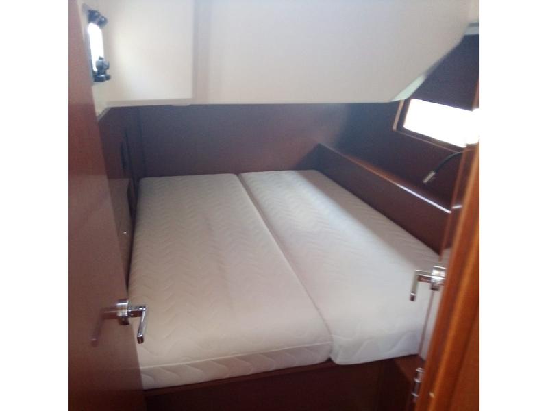 Book yachts online - sailboat - Oceanis 46.1  5 cabins - Irene - rent
