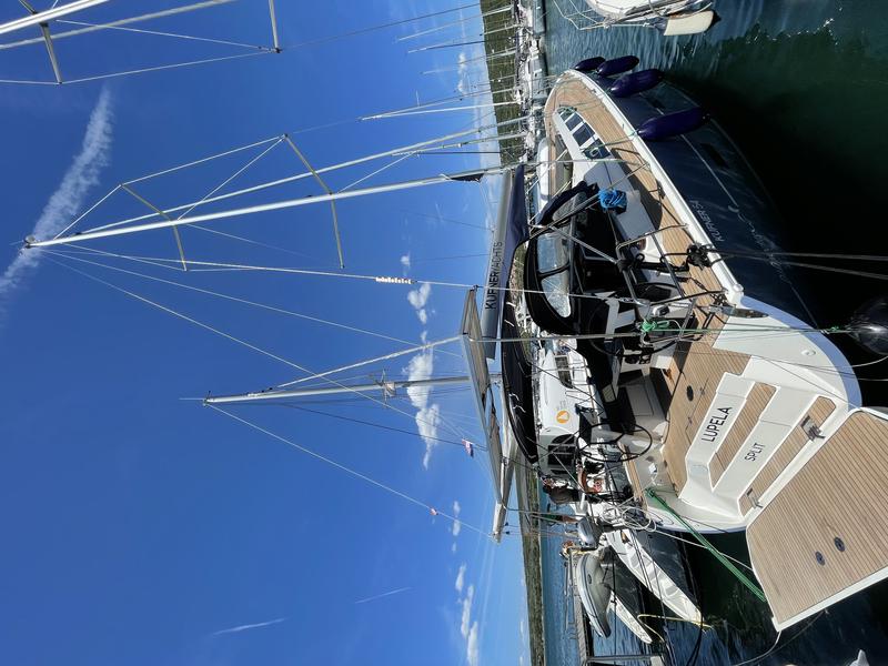 Book yachts online - sailboat - D&amp;D Kufner 54.2 - LUPELA - rent