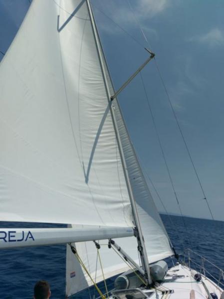 Book yachts online - sailboat - Sun Odyssey 42i - NEREJA - rent