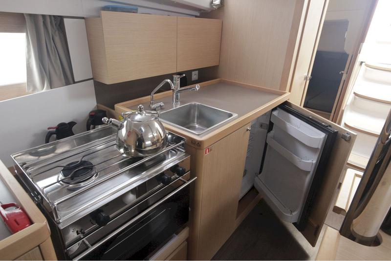 Book yachts online - sailboat - Oceanis 35 - Minta - rent