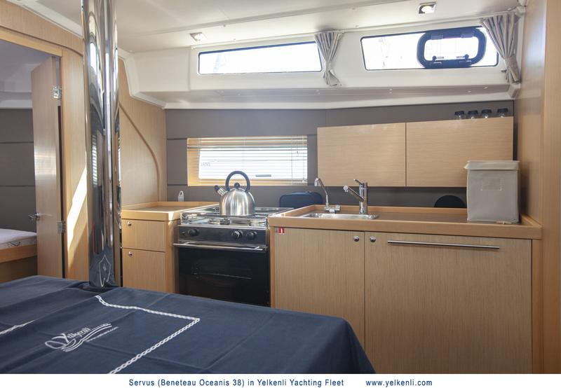 Book yachts online - sailboat - Oceanis 38 - Servus - rent