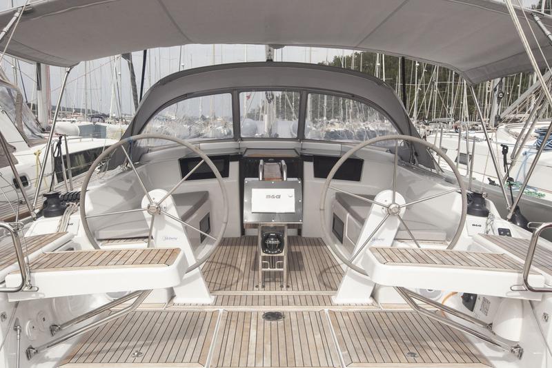 Book yachts online - sailboat - Hanse 388 - Atlas - rent
