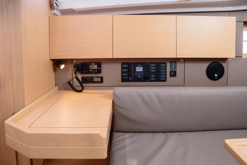 Book yachts online - sailboat - Oceanis 35.1 - Altamarea - Standard line - rent