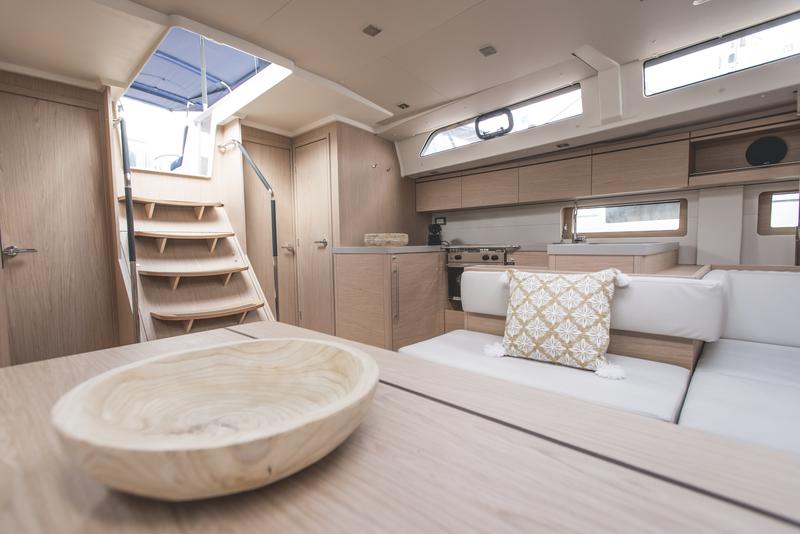 Book yachts online - sailboat - Oceanis 51.1 - Aphros - Comfort line - rent