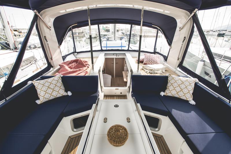 Book yachts online - sailboat - Oceanis 51.1 - Aphros - Comfort line - rent