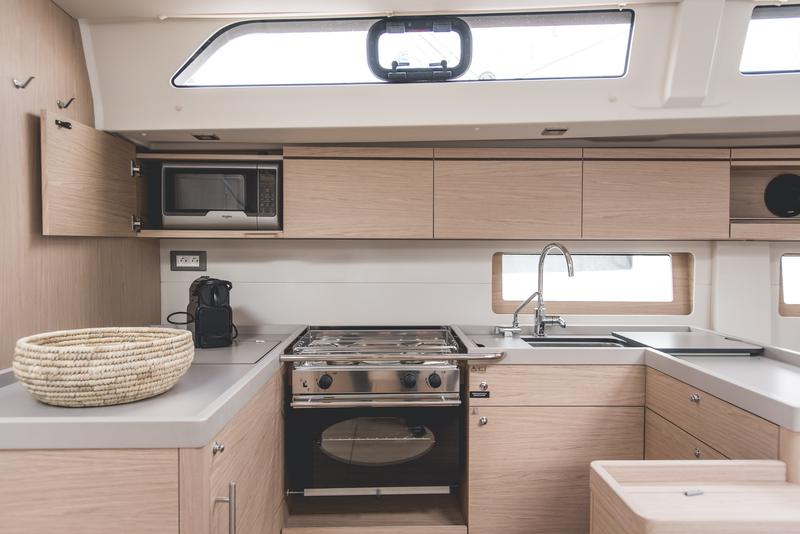Book yachts online - sailboat - Oceanis 51.1 - Calipso - Premium line - rent