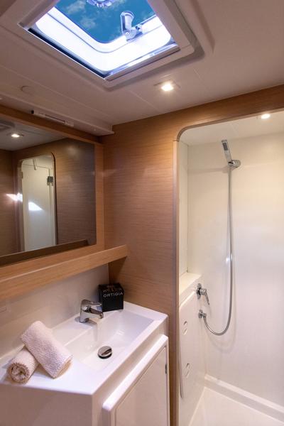Book yachts online - catamaran - Lagoon 42 (3 cab) - SAILUXE - Zubibbu  - rent