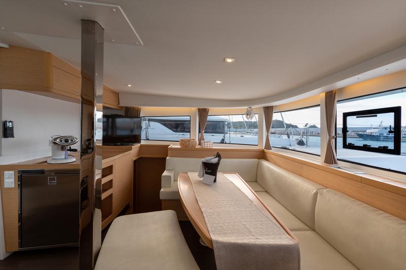 Book yachts online - catamaran - Lagoon 42 (3 cab) - SAILUXE - Zubibbu  - rent
