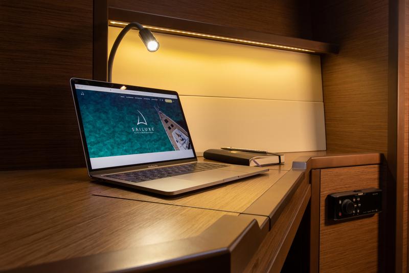 Book yachts online - catamaran - Lagoon 52F - SAILUXE - Fico - rent