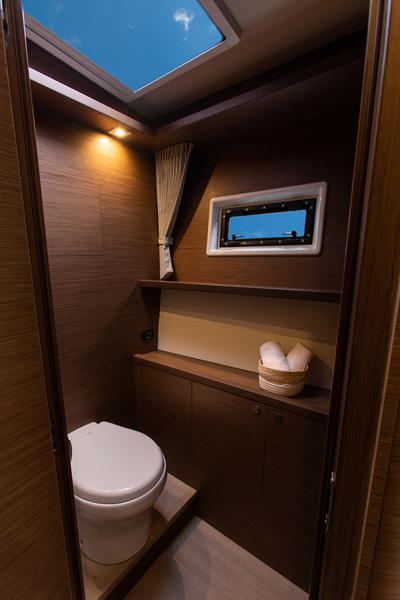 Book yachts online - catamaran - Lagoon 52F - SAILUXE - Fico - rent