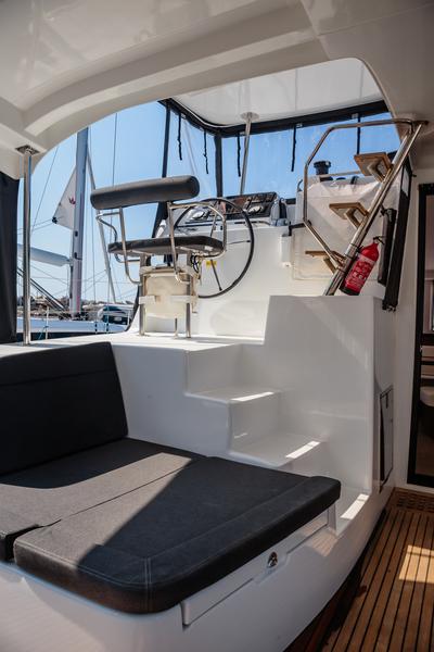Book yachts online - catamaran - Lagoon 42* - La Fenice - Comfort line - rent