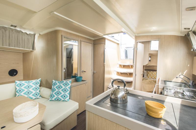 Book yachts online - sailboat - Oceanis 41.1 - Hydros - Standard line - rent