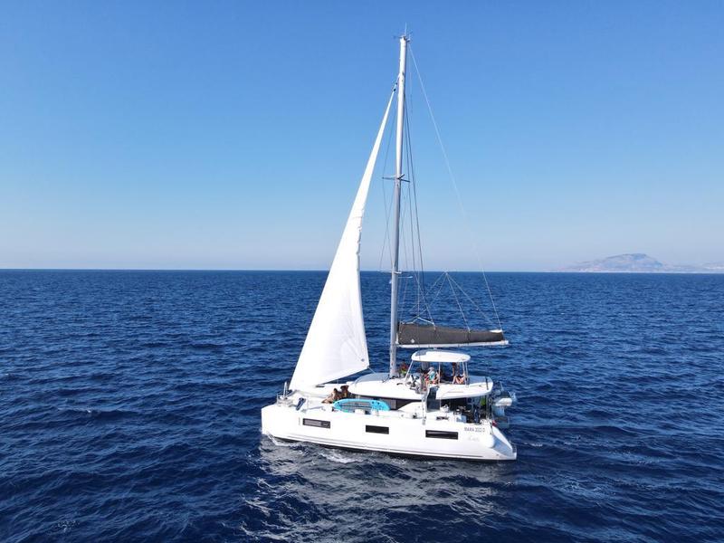 Book yachts online - catamaran - Lagoon 46* - MareAmare - Premium line - rent
