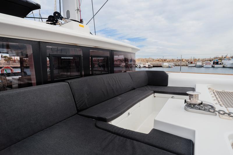 Book yachts online - catamaran - Lagoon 450 Fly - Didyme - Comfort line - rent