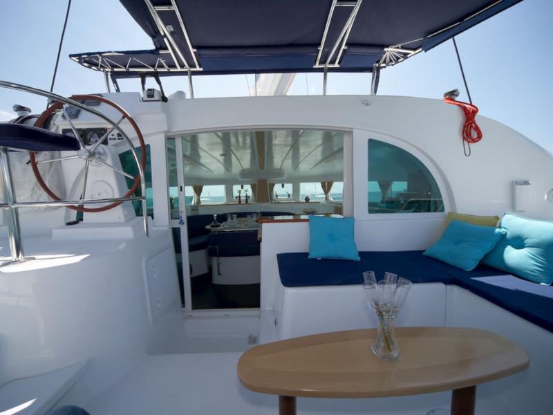Book yachts online - catamaran - Lagoon 380 S2 - Malvasia - Standard line - rent