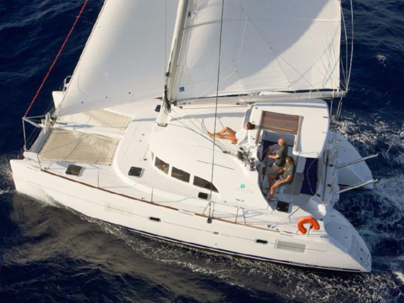 Book yachts online - catamaran - Lagoon 380 S2 - Malvasia - Standard line - rent