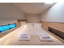 Book yachts online - catamaran - Bali 4.3 Motor Yacht - SAILUXE - Tokyo - rent