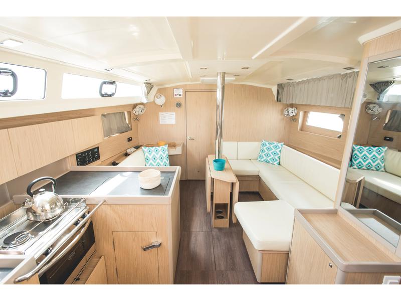 Book yachts online - sailboat - Oceanis 41.1 - Arianna - Standard line - rent
