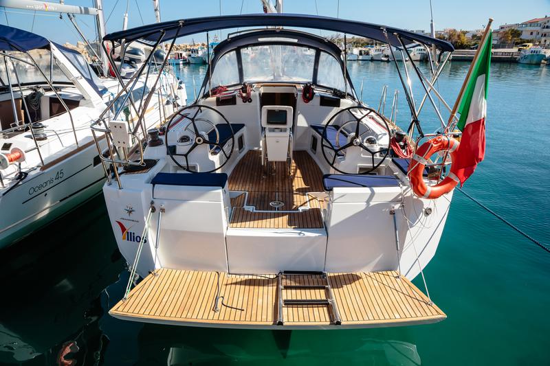 Book yachts online - sailboat - Sun Odyssey 449 - Ilios - Standard line - rent