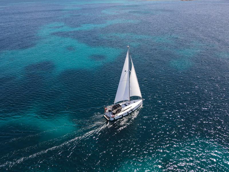 Book yachts online - sailboat - Sun Odyssey 410 - Marianna - rent