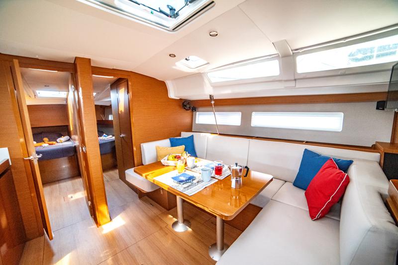 Book yachts online - sailboat - Sun Odyssey 490 - Porto Fino - rent