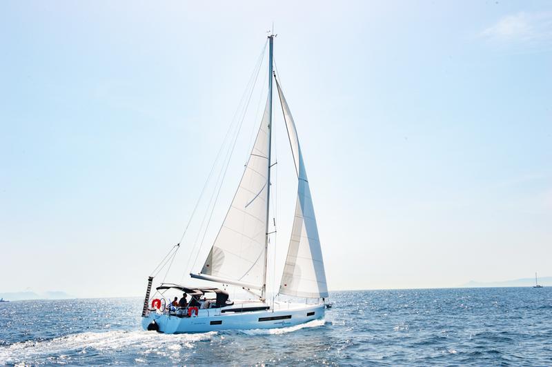 Book yachts online - sailboat - Sun Odyssey 490 - Porto Fino - rent