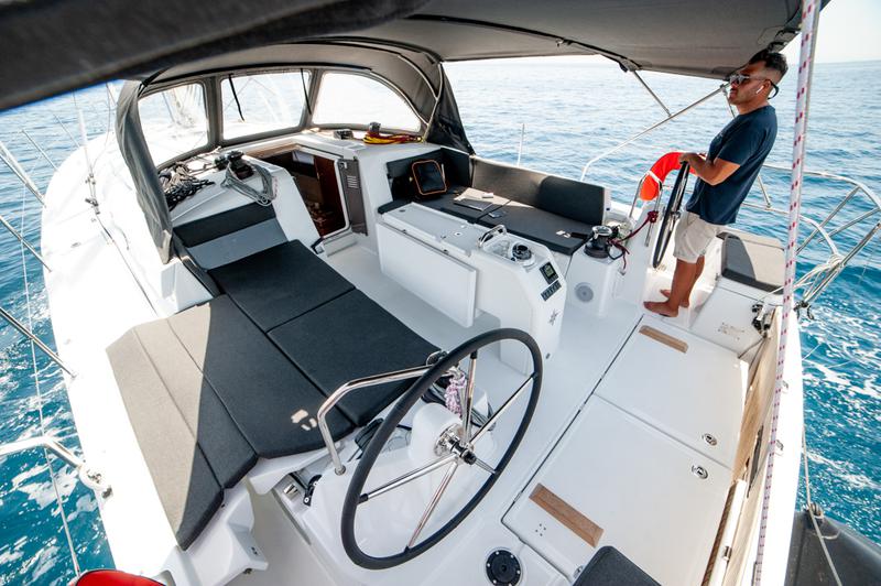 Book yachts online - sailboat - Sun Odyssey 490 - Porto Fino - rent