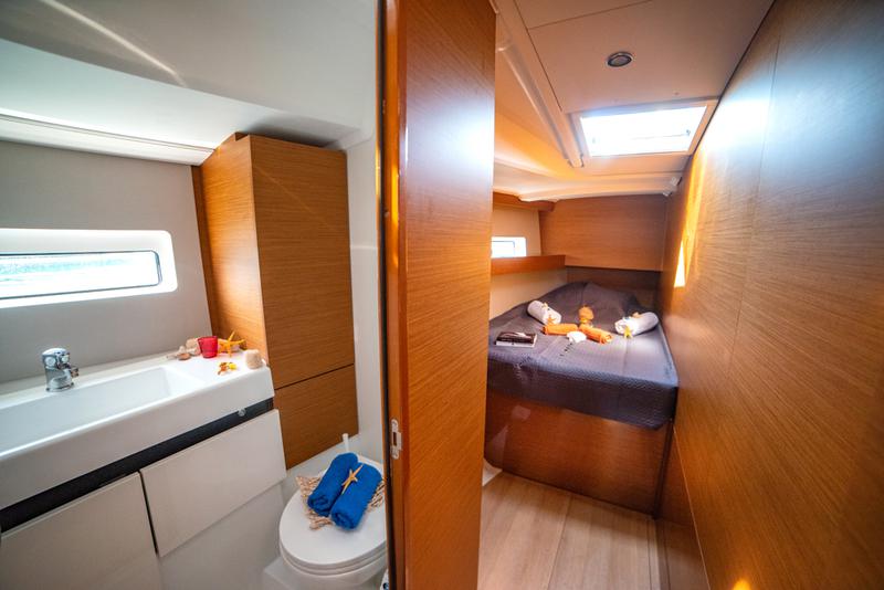 Book yachts online - sailboat - Sun Odyssey 490 - Porto Fino - rent