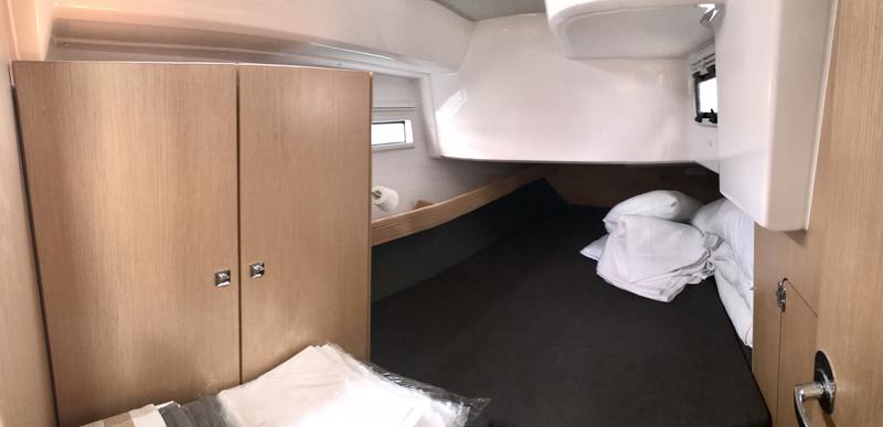 Book yachts online - sailboat - Bavaria Cruiser 41 - Leonidas - rent