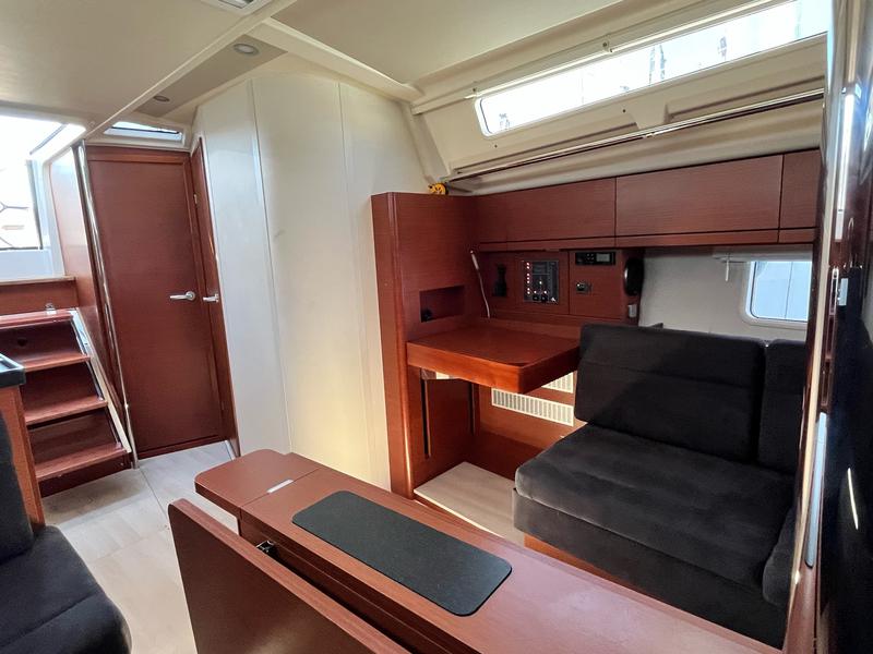 Book yachts online - sailboat - Hanse 418 - Shrimp - rent