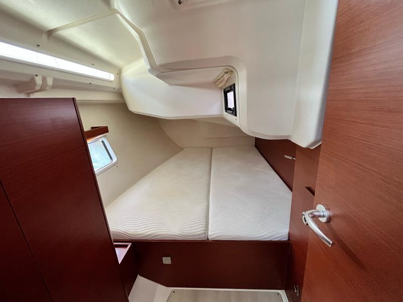 Book yachts online - sailboat - Hanse 418 - Dolce Vita - rent
