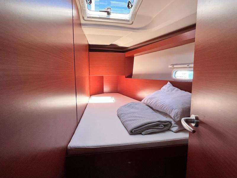 Book yachts online - sailboat - Hanse 458 - Bellatrix - rent