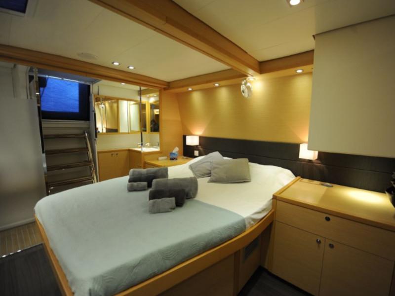 Book yachts online - catamaran - Lagoon 560 - Daddy's Hobby - rent
